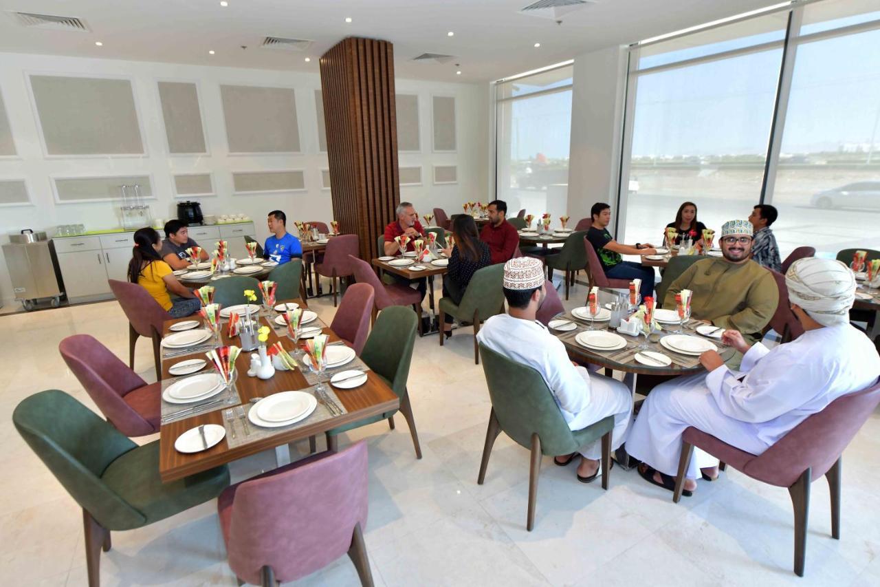 Be Inn Hotel Seeb Exterior foto