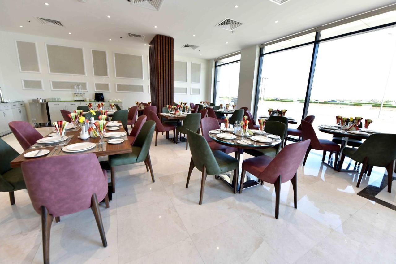 Be Inn Hotel Seeb Exterior foto